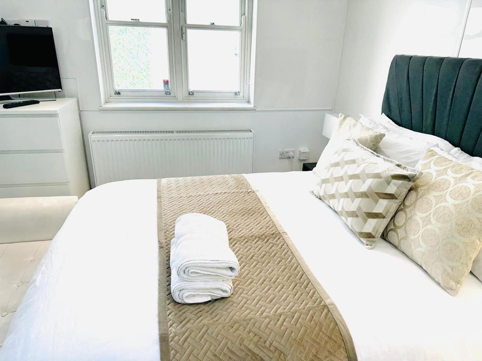 Westferry Two Apartment London Bagian luar foto